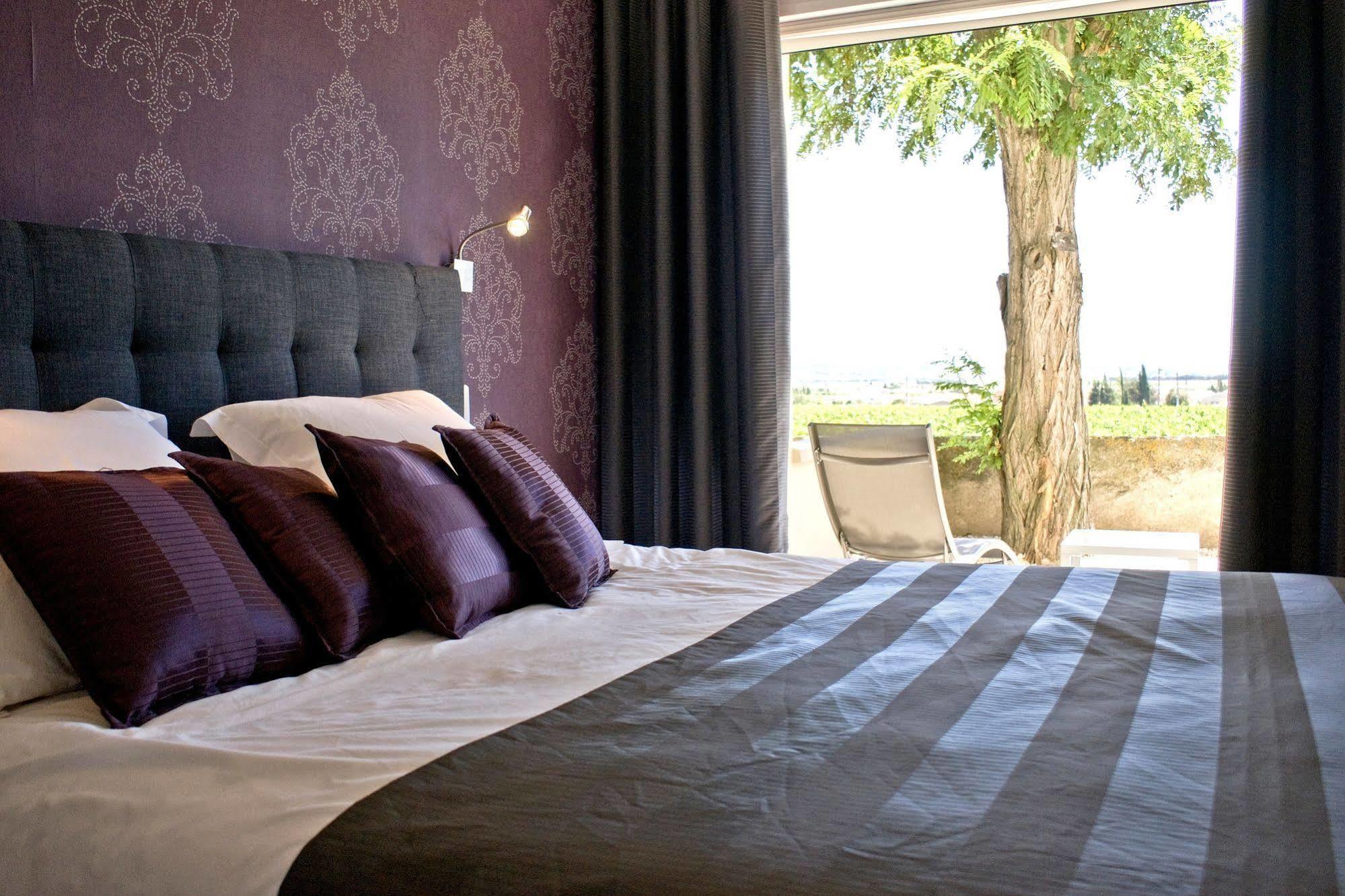 Отель Logis Auberge Cote Jardin Лезиньян-Корбьер Экстерьер фото