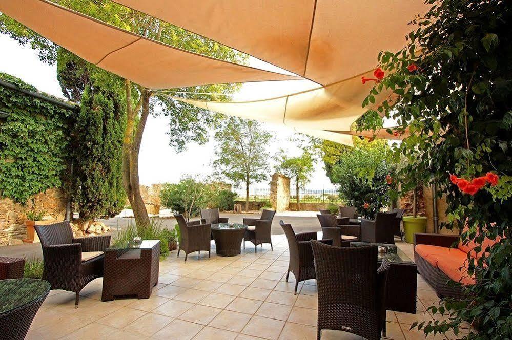 Отель Logis Auberge Cote Jardin Лезиньян-Корбьер Экстерьер фото